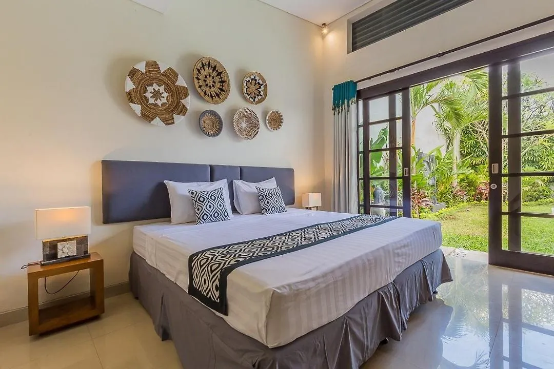 Luxury 4 Bedroom Villa Seminiak Seminyak