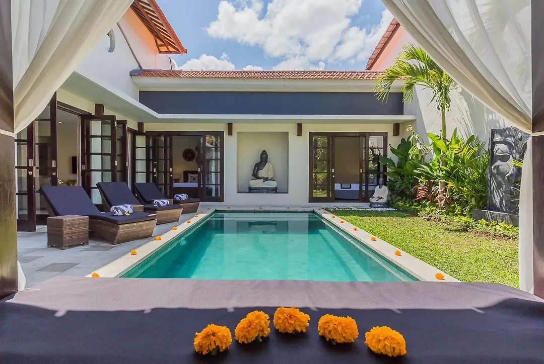 Luxury 4 Bedroom Villa Seminiak Seminyak